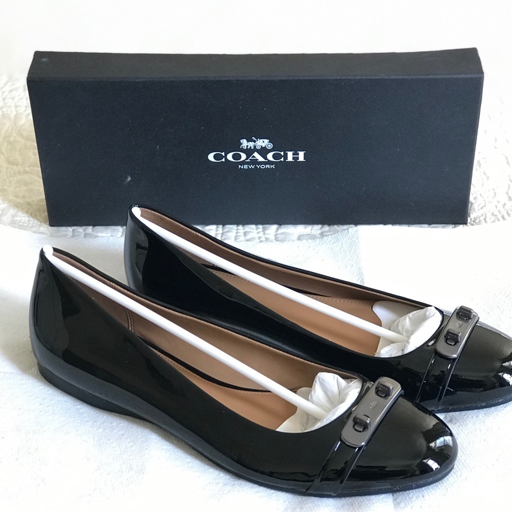 NIB Women’s Black Patent Leather Coach Flats